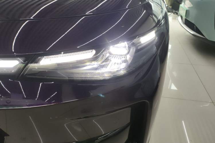Used Leapmotor C16 2026 All-Electric 630 LiDAR Zhizun Edition 6 Seats Left Front Headlight