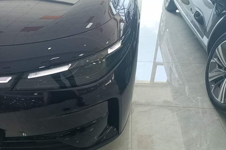 Used Leapmotor C16 2026 Extended-Range 280 LiDAR Zhizun Edition 5 Seats Left Front Headlight