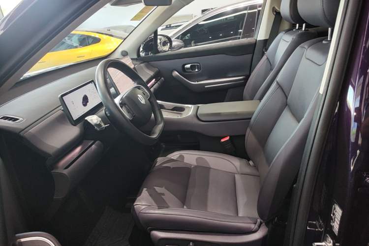 Used Leapmotor C16 2026 Extended-Range 280 LiDAR Zhizun Edition 6 Seats Left Front Seat
