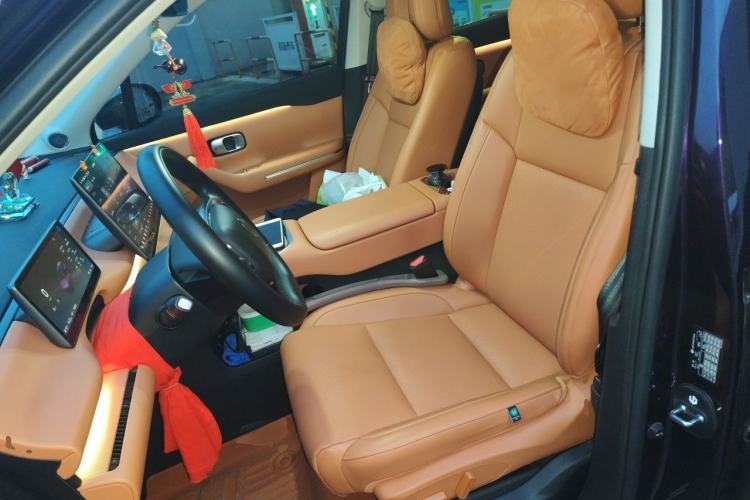 Used Leapmotor C16 2026 Extended-Range 280 LiDAR Zhizun Edition 6 Seats Left Front Seat