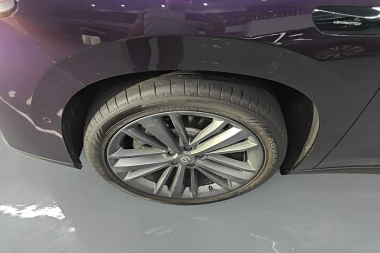 Used Leapmotor C16 2026 Extended-Range 280 LiDAR Version 6 Seats Left Front Wheel Hub