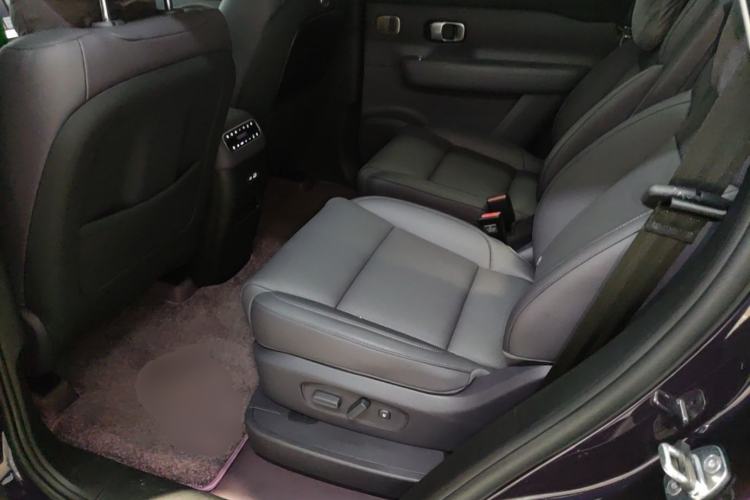 Used Leapmotor C16 2026 Extended-Range 280 LiDAR Zhizun Edition 6 Seats Left Rear Seat