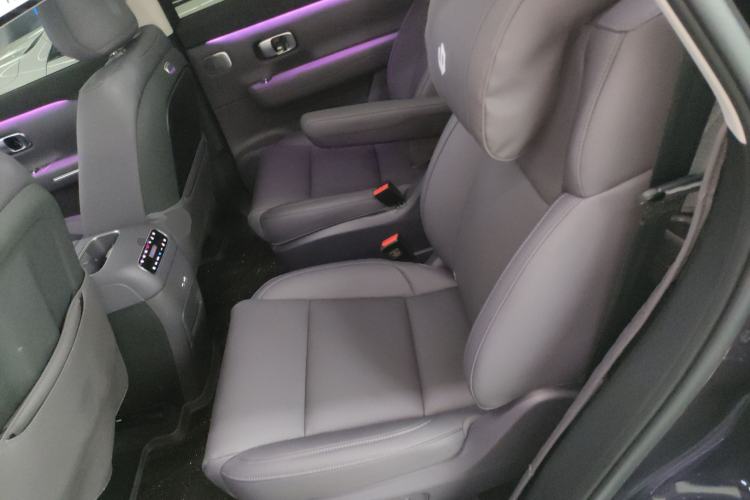 Used Leapmotor C16 2026 All-Electric 630 LiDAR Zhizun Edition 6 Seats Left Rear Seat