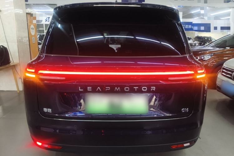Used Leapmotor C16 2026 All-Electric 630 LiDAR Zhizun Edition 6 Seats Rear