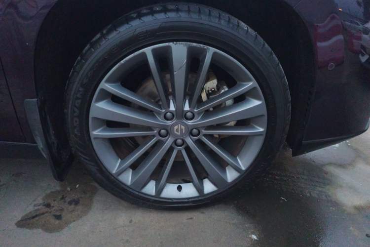 Used Leapmotor C16 2026 Extended-Range 280 LiDAR Zhizun Edition 6 Seats Right Front Wheel Hub