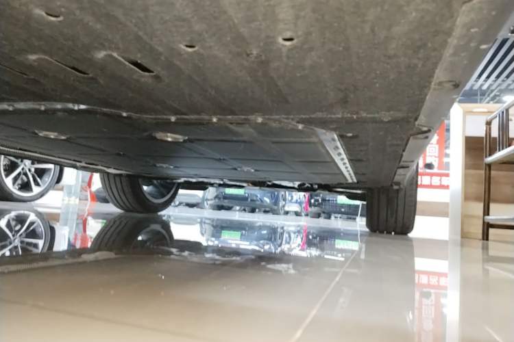 Used Leapmotor C16 2026 Extended-Range 280 LiDAR Version 6 Seats Right Side Sill