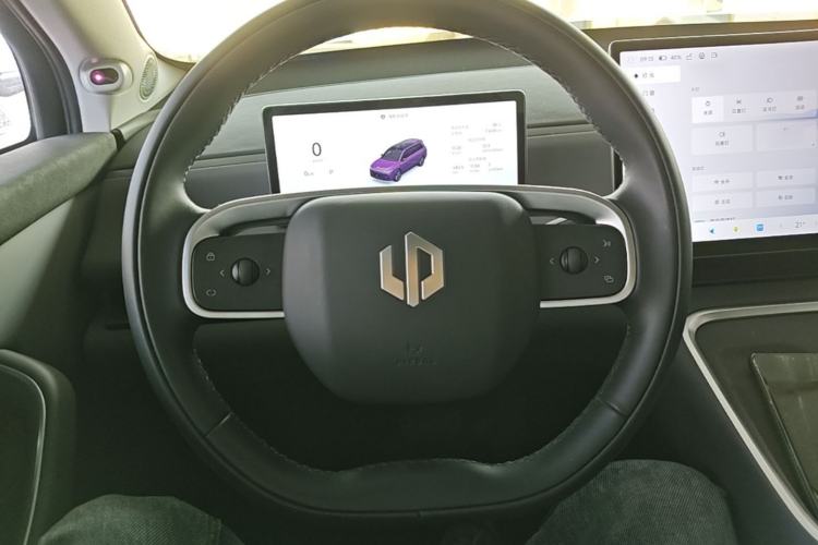 Used Leapmotor C16 2026 Extended-Range 280 LiDAR Zhizun Edition 5 Seats Steering Wheel