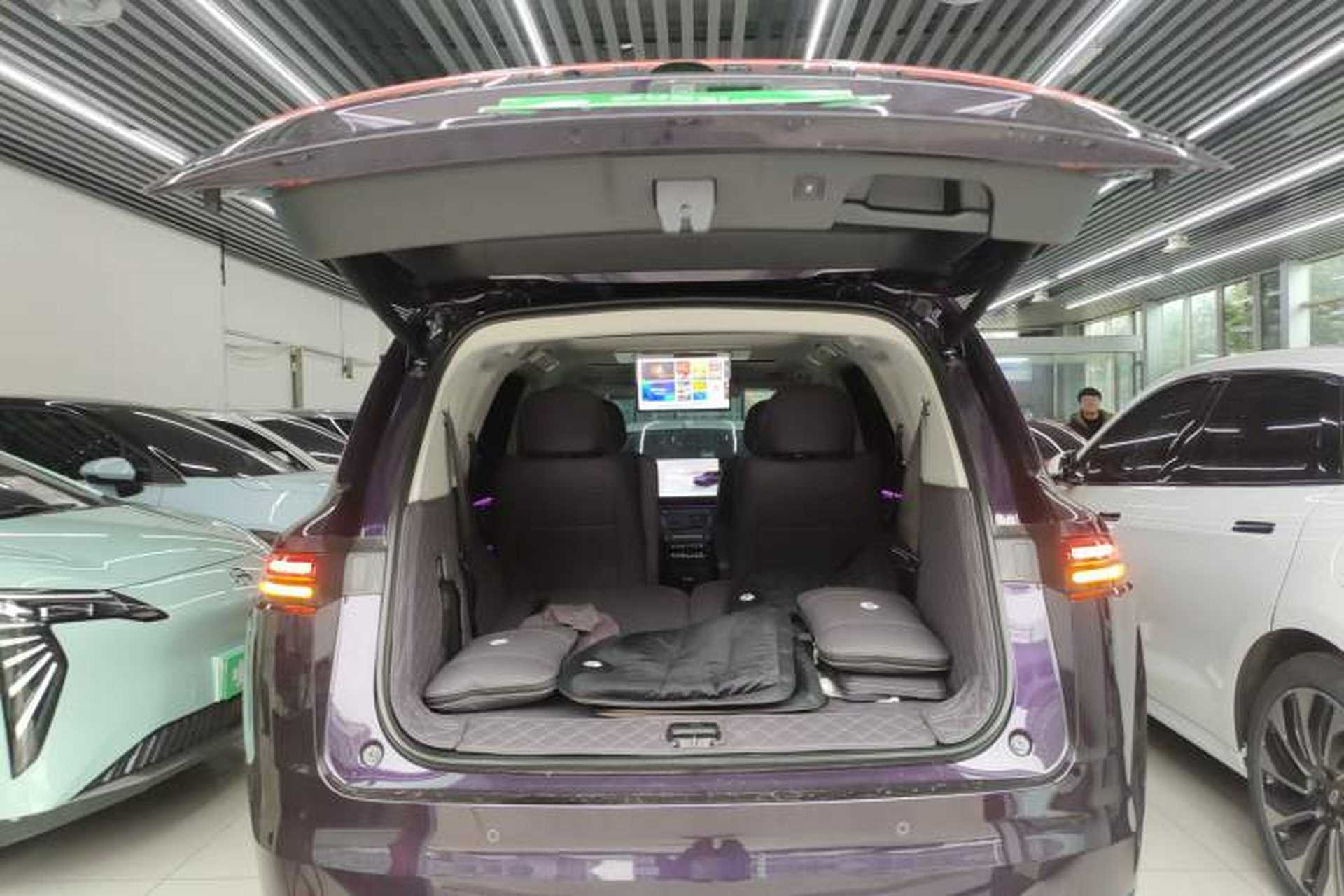Used Leapmotor C16 2026 All-Electric 630 LiDAR Zhizun Edition 6 Seats Trunk