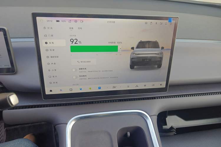 Used Leapmotor C16 2026 All-Electric 630 LiDAR Zhizun Edition 6 Seats Audio And AC Panel