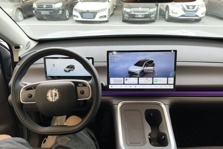 Used Leapmotor C16 2026 All-Electric 630 LiDAR Version 6-Seater Center Console