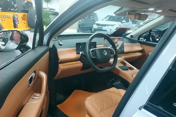 Used Leapmotor C16 2026 Extended-Range 280 LiDAR Zhizun Edition 5 Seats Driver Seat