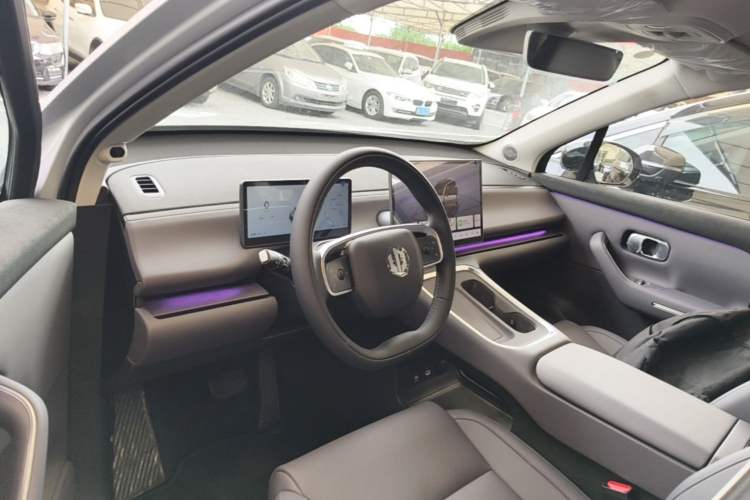 Used Leapmotor C16 2026 All-Electric 630 LiDAR Version 6-Seater Driver Seat