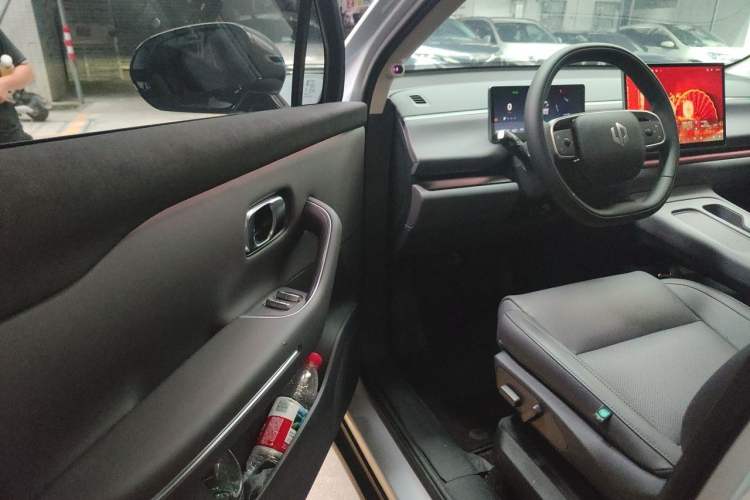 Used Leapmotor C16 2026 Range-Extended 200 Prestige 6-Seater Driver Seat