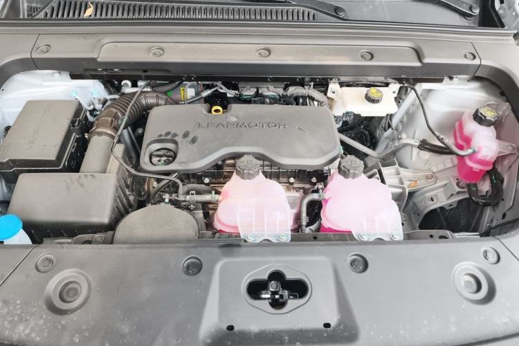 Used Leapmotor C16 2026 Extended-Range 280 LiDAR Zhizun Edition 6 Seats Engine Bay