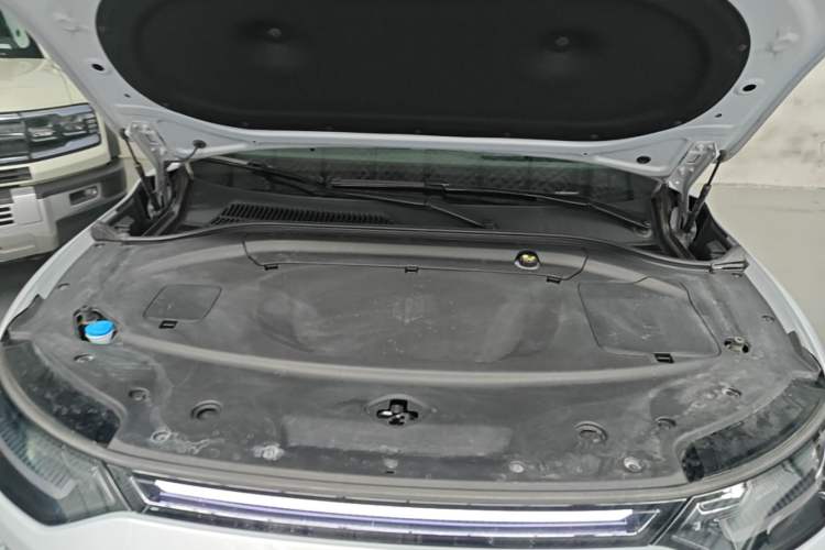 Used Leapmotor C16 2026 All-Electric 630 LiDAR Zhizun Edition 6 Seats Engine Bay