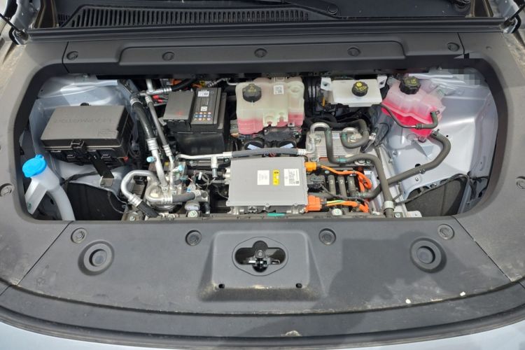 Used Leapmotor C16 2026 Pure Electric 630 LiDAR Zhizun Edition 5 Seats Engine Bay