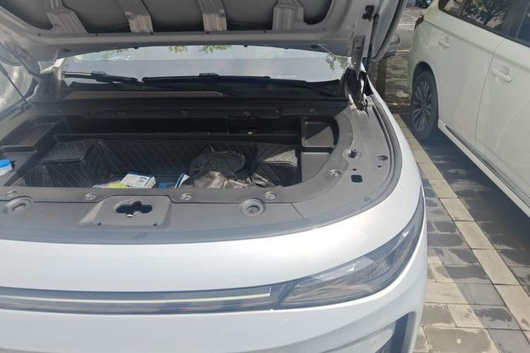 Used Leapmotor C16 2026 All-Electric 630 LiDAR Zhizun Edition 6 Seats Engine Bay Left