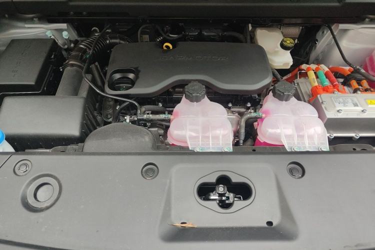 Used Leapmotor C16 2026 Range-Extended 200 Prestige 6-Seater Engine Bay