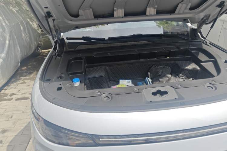 Used Leapmotor C16 2026 All-Electric 630 LiDAR Zhizun Edition 6 Seats Engine Bay Right