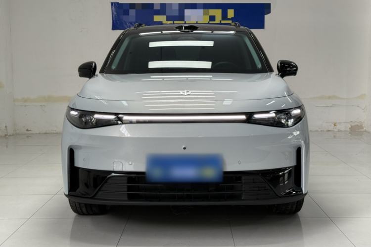 Used Leapmotor C16 2026 All-Electric 630 LiDAR Zhizun Edition 6 Seats Exterior 1