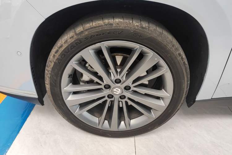 Used Leapmotor C16 2026 Extended-Range 280 LiDAR Zhizun Edition 5 Seats Exterior 4