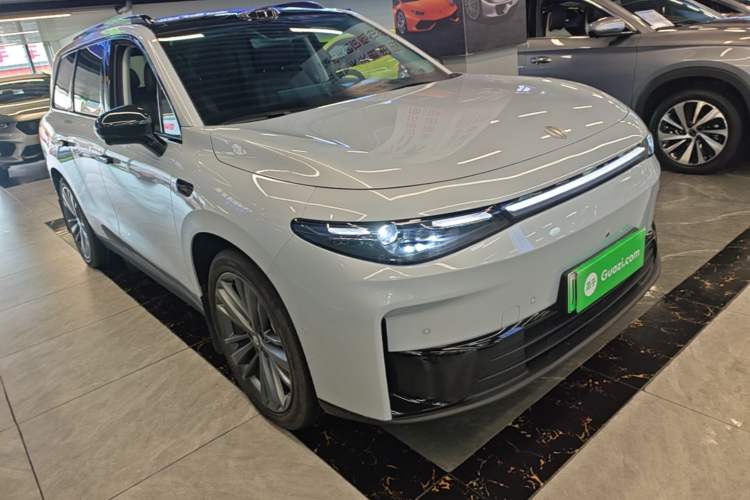 Used Leapmotor C16 2026 Pure Electric 630 LiDAR Zhizun Edition 5 Seats Front Right 45 Deg