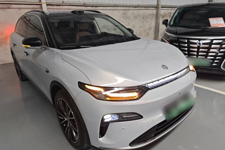 Used Leapmotor C16 2026 All-Electric 630 LiDAR Zhizun Edition 6 Seats Front Right 45 Deg
