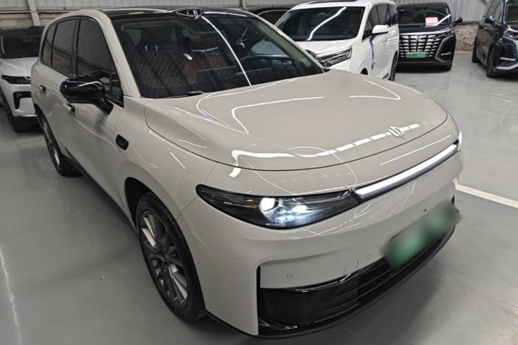 Used Leapmotor C16 2026 All-Electric 630 LiDAR Version 6-Seater Front Right 45 Deg