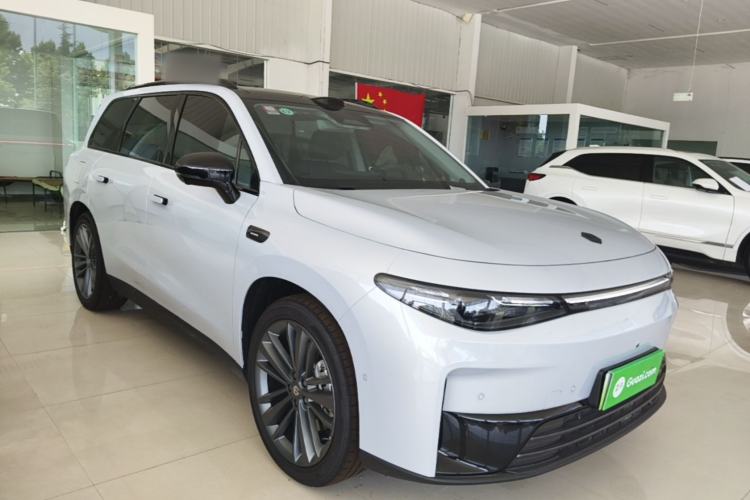 Used Leapmotor C16 2026 Extended-Range 280 LiDAR Zhizun Edition 6 Seats Front Right 45 Deg