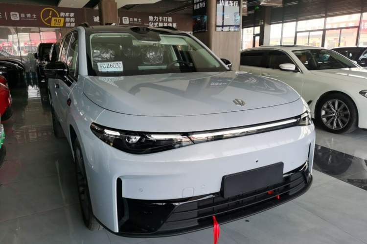 Used Leapmotor C16 2026 All-Electric 630 LiDAR Zhizun Edition 6 Seats Front Right 45 Deg