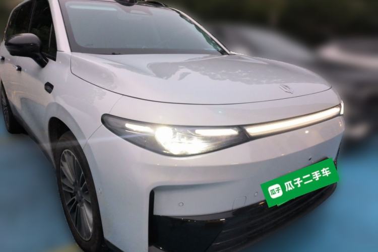 Used Leapmotor C16 2026 Extended-Range 280 LiDAR Version 6 Seats Front Right 45 Deg