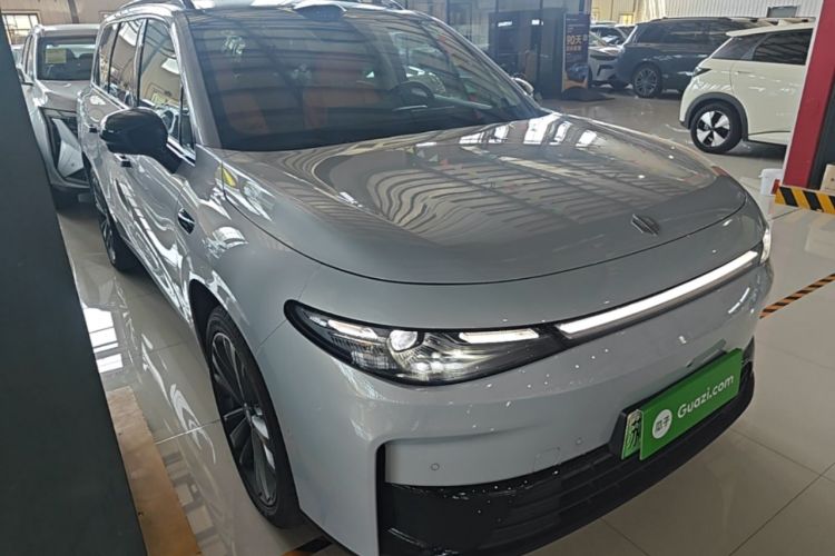 Used Leapmotor C16 2026 Extended-Range 280 LiDAR Version 6 Seats Front Right 45 Deg