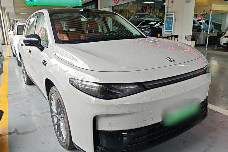 Used Leapmotor C16 2026 All-Electric 630 LiDAR Zhizun Edition 6 Seats Front Right 45 Deg