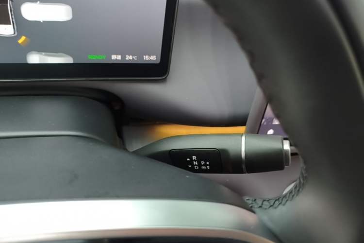 Used Leapmotor C16 2026 Extended-Range 280 LiDAR Zhizun Edition 5 Seats Gear Lever