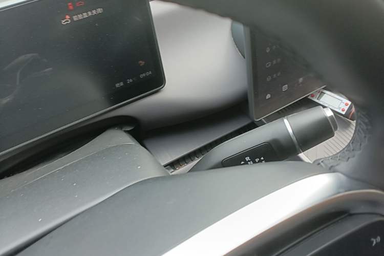 Used Leapmotor C16 2026 All-Electric 630 LiDAR Version 6-Seater Gear Lever