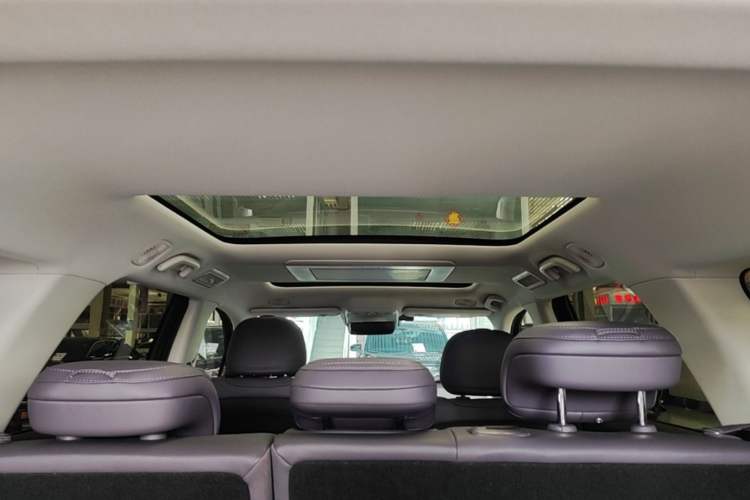 Used Leapmotor C16 2026 Extended-Range 280 LiDAR Zhizun Edition 5 Seats Headliner