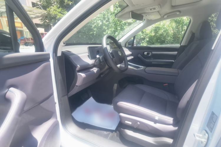 Used Leapmotor C16 2026 Extended-Range 280 LiDAR Version 6 Seats Interior 1