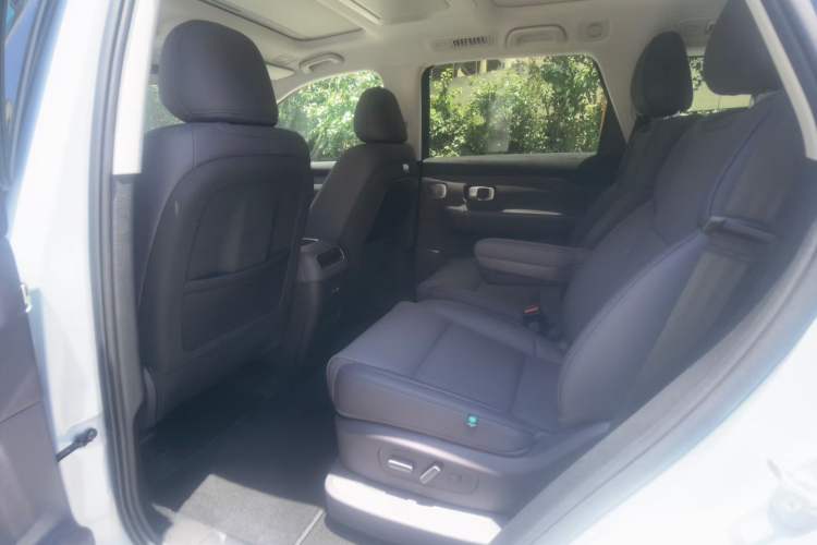 Used Leapmotor C16 2026 Extended-Range 280 LiDAR Version 6 Seats Interior 2
