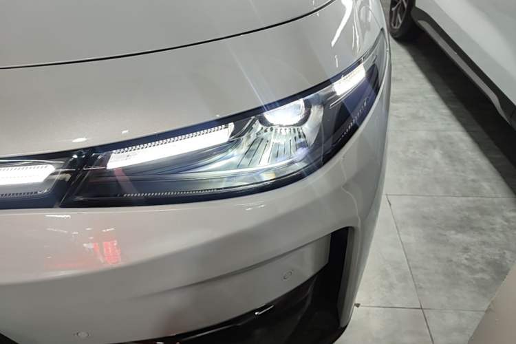 Used Leapmotor C16 2026 Extended-Range 280 LiDAR Zhizun Edition 5 Seats Left Front Headlight