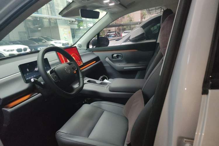 Used Leapmotor C16 2026 Range-Extended 200 Prestige 6-Seater Left Front Seat
