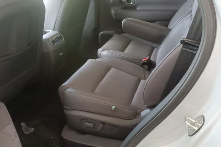 Used Leapmotor C16 2026 Extended-Range 280 LiDAR Version 6 Seats Left Rear Seat
