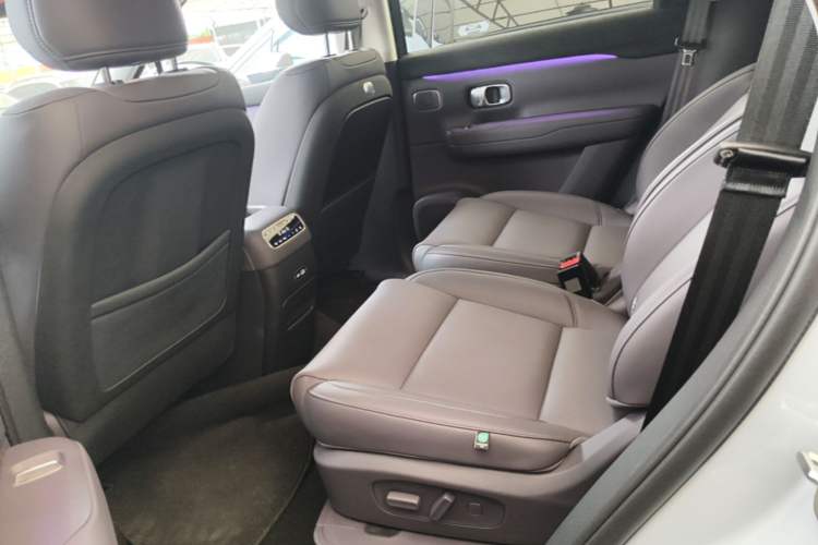 Used Leapmotor C16 2026 All-Electric 630 LiDAR Version 6-Seater Left Rear Seat