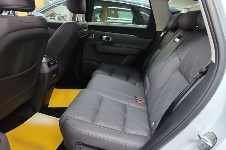Used Leapmotor C16 2026 Extended-Range 280 LiDAR Zhizun Edition 5 Seats Left Rear Seat
