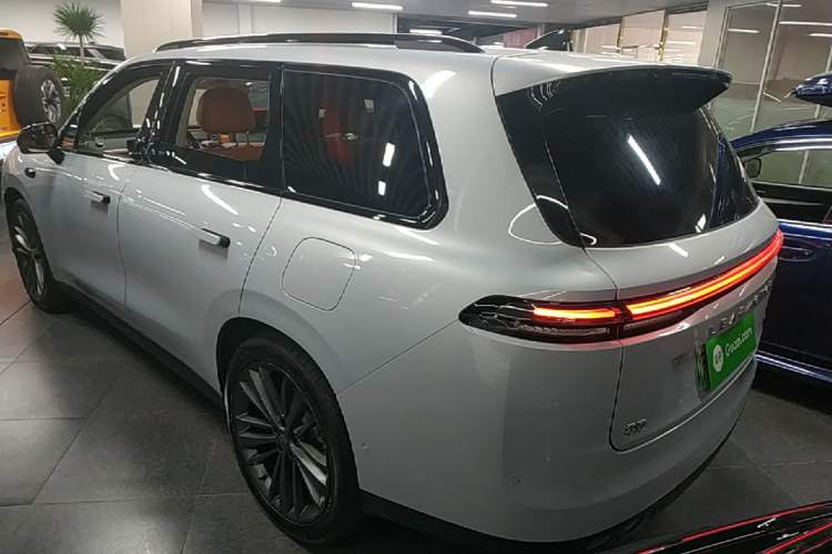 Used Leapmotor C16 2026 Extended-Range 280 LiDAR Zhizun Edition 5 Seats Rear Left 45 Deg