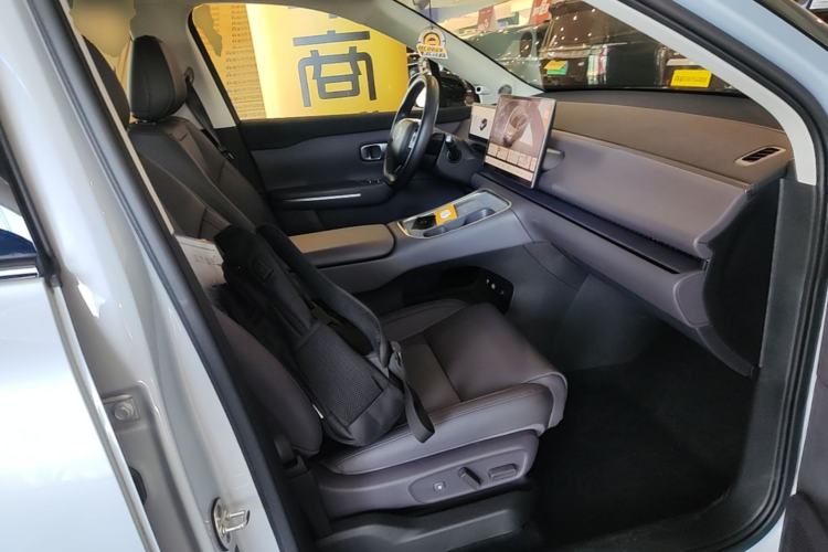 Used Leapmotor C16 2026 All-Electric 630 LiDAR Zhizun Edition 6 Seats Right Front Seat