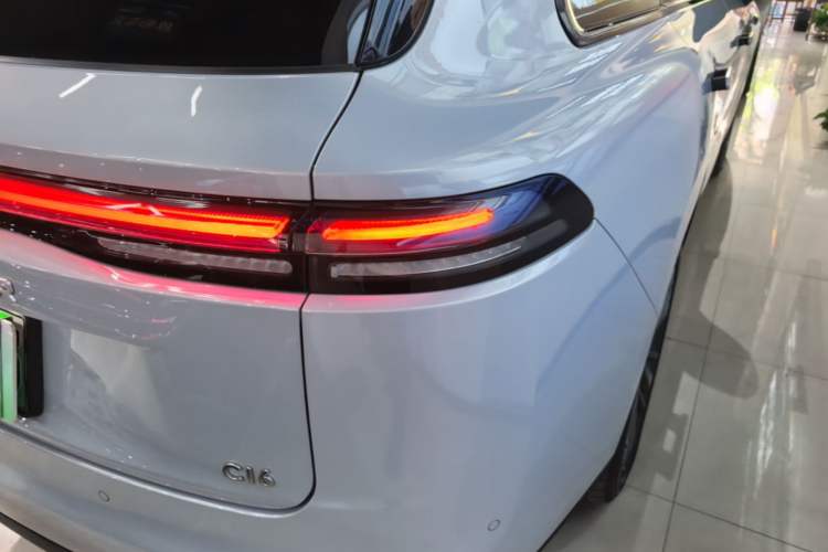 Used Leapmotor C16 2026 All-Electric 630 LiDAR Zhizun Edition 6 Seats Right Rear Taillight