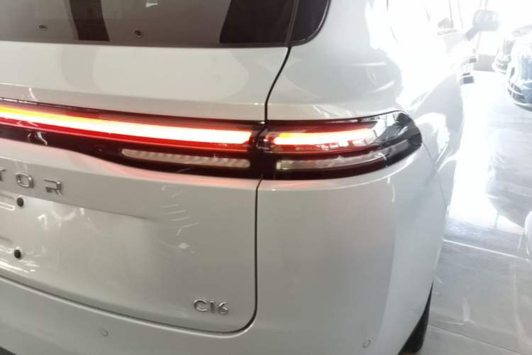 Used Leapmotor C16 2026 All-Electric 630 LiDAR Zhizun Edition 6 Seats Right Rear Taillight