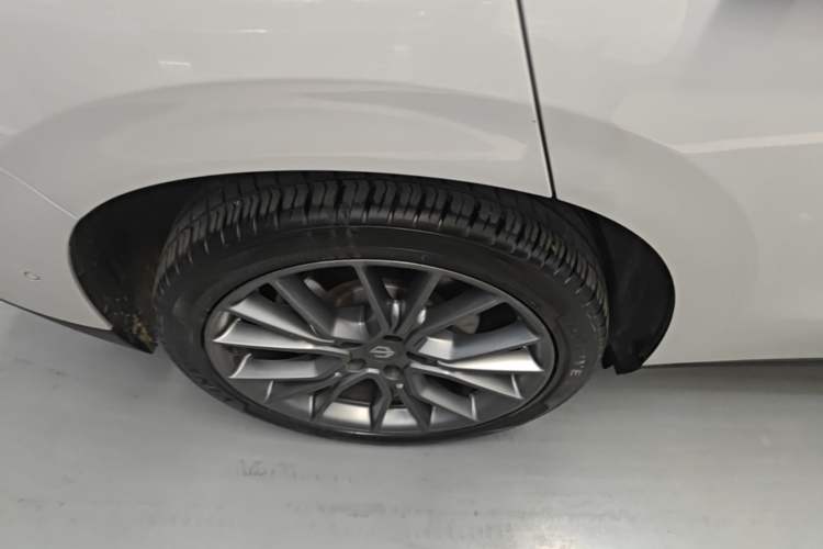 Used Leapmotor C16 2026 All-Electric 630 LiDAR Version 6-Seater Right Rear Wheel Hub