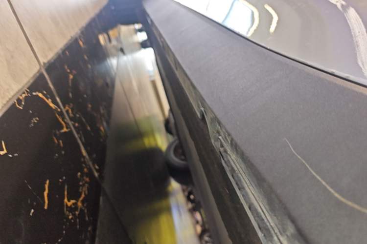 Used Leapmotor C16 2026 Pure Electric 630 LiDAR Zhizun Edition 5 Seats Right Side Sill