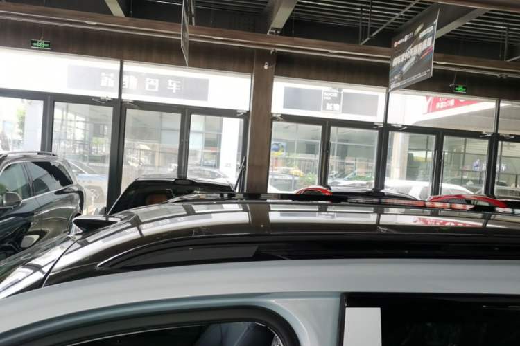 Used Leapmotor C16 2026 All-Electric 630 LiDAR Zhizun Edition 6 Seats Roof